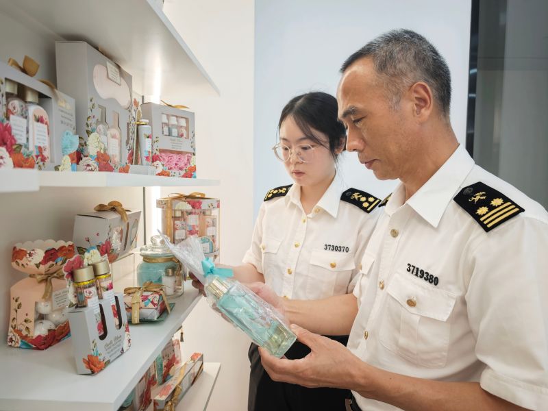 福建美妆“颜”值爆表 上半年出口领跑全国